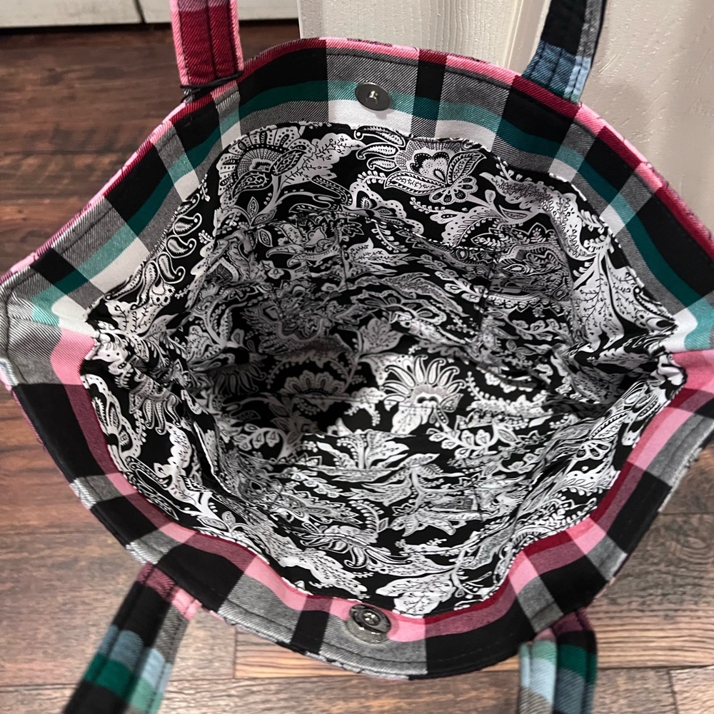 Vera Bradley Tote bag in Ribbons Plaid